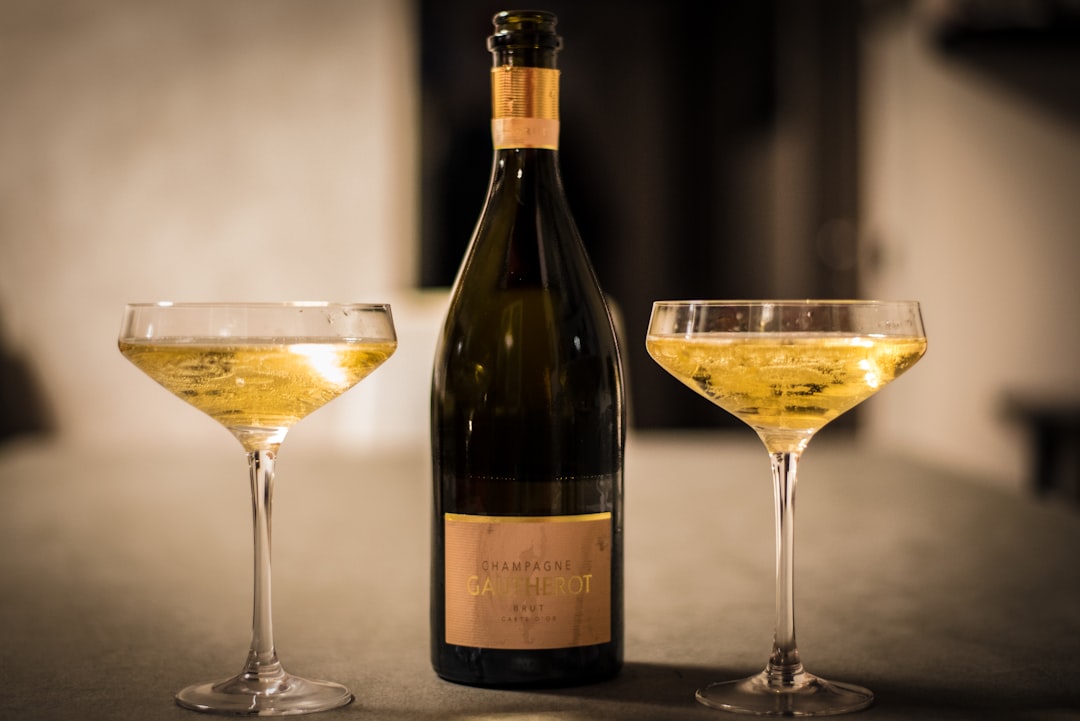 Champagne Deutz en Aÿ: catas y visitas - 16 Rue Jeanson | Secret World Trip Planner