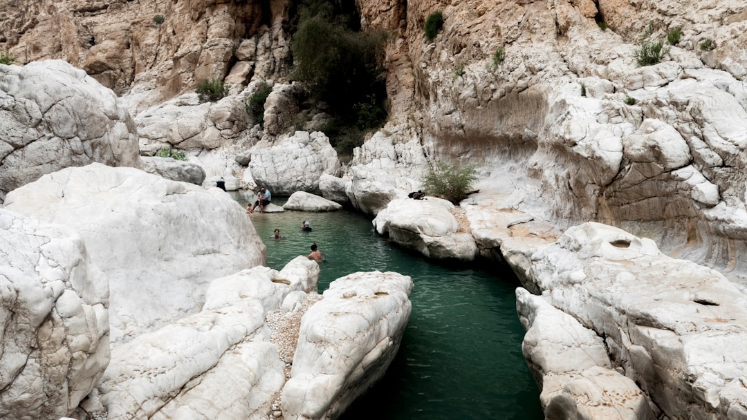 Wadi Bani Khalid: l'oasi cristallina dell'Oman orientale - Wadi Bani Khalid | Secret World Trip Planner