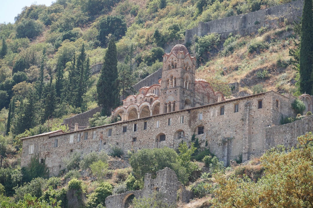 Descubre el Monasterio de Agiou Panteleimonos: una joya cultural - 66P2+VV | Secret World Trip Planner