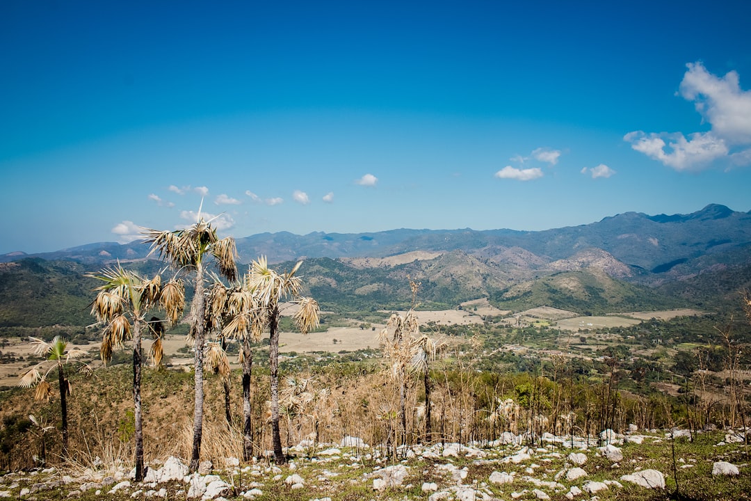 Descubra a beleza natural do Pico Calixto García em Cuba - Uvero | Secret World Trip Planner