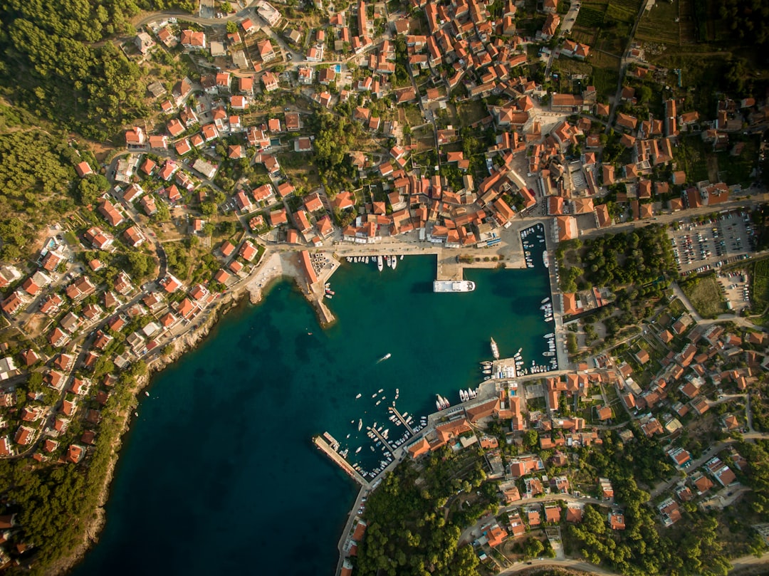Откройте для себя Лютеж: уголок природы в Хорватии - Podgora | Secret World Trip Planner