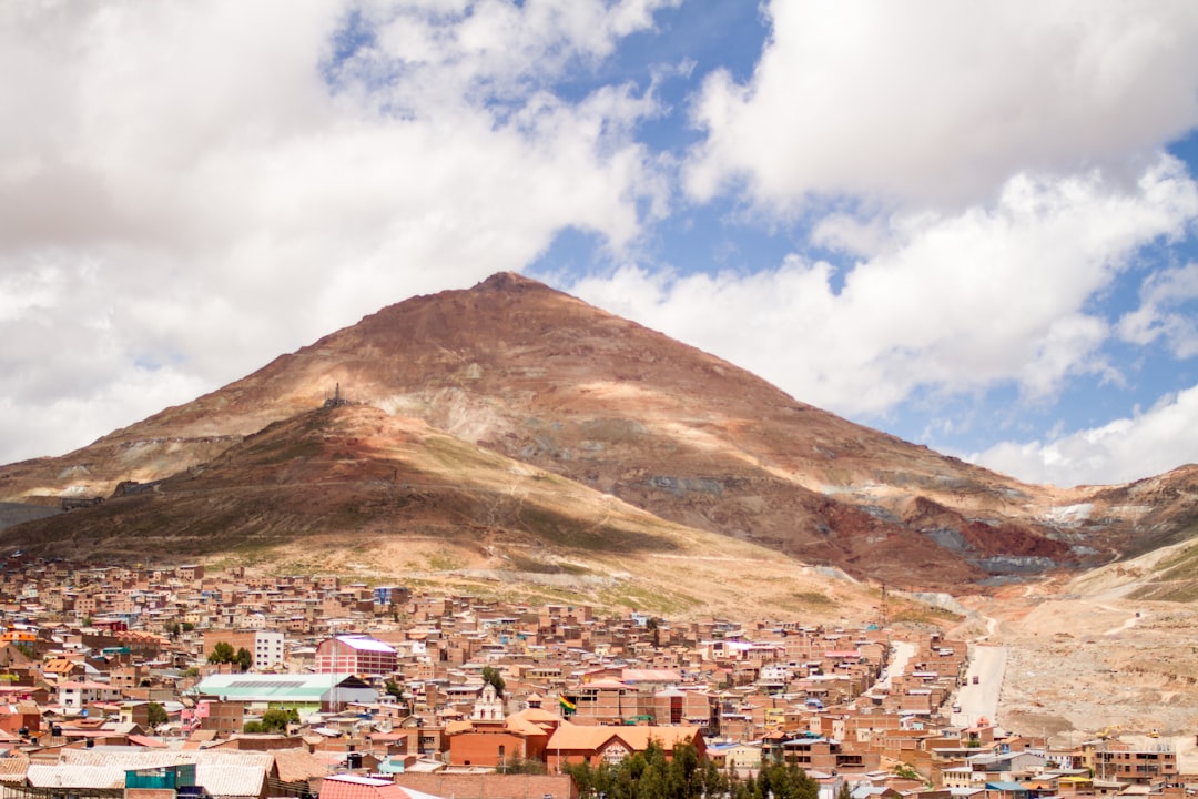 Descubra o Chofer da Guerra do Chaco na Bolívia - Santa Cruz de la Sierra | Secret World Trip Planner