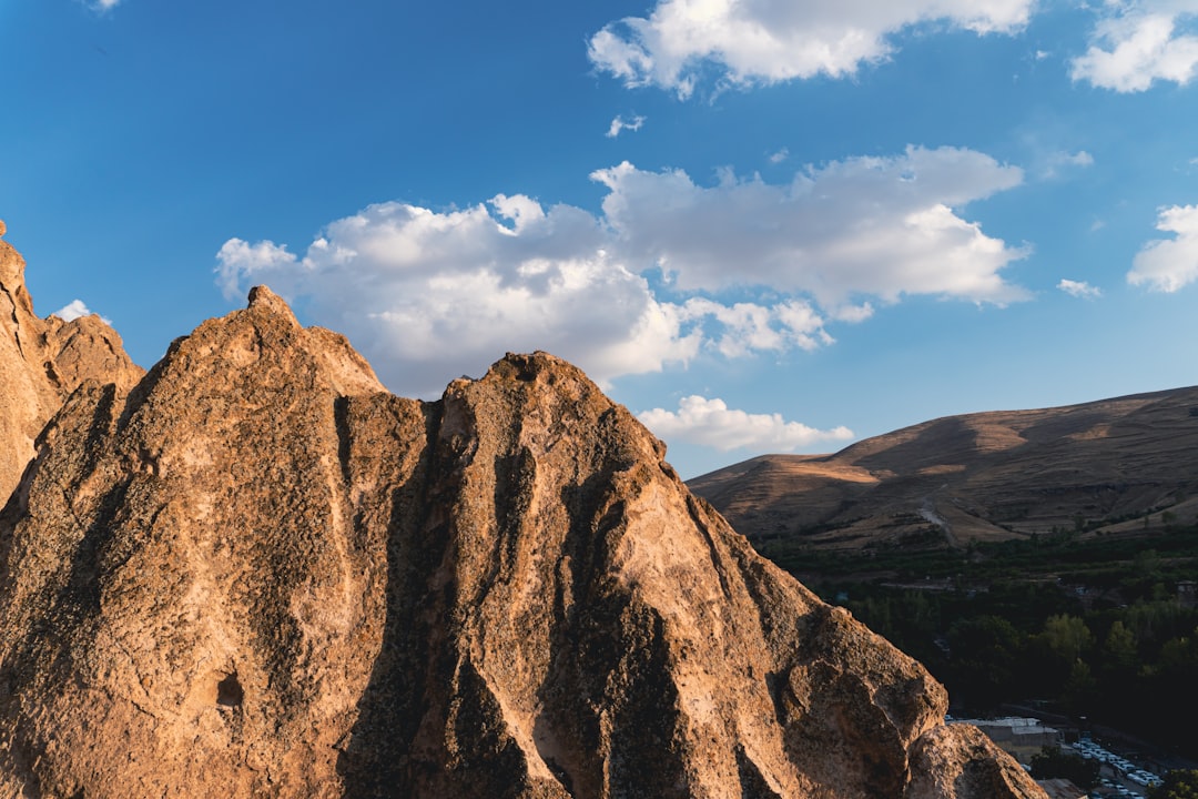Kandovan: el pueblo tallado en roca volcánica - Q7V2+Q3H | Secret World Trip Planner