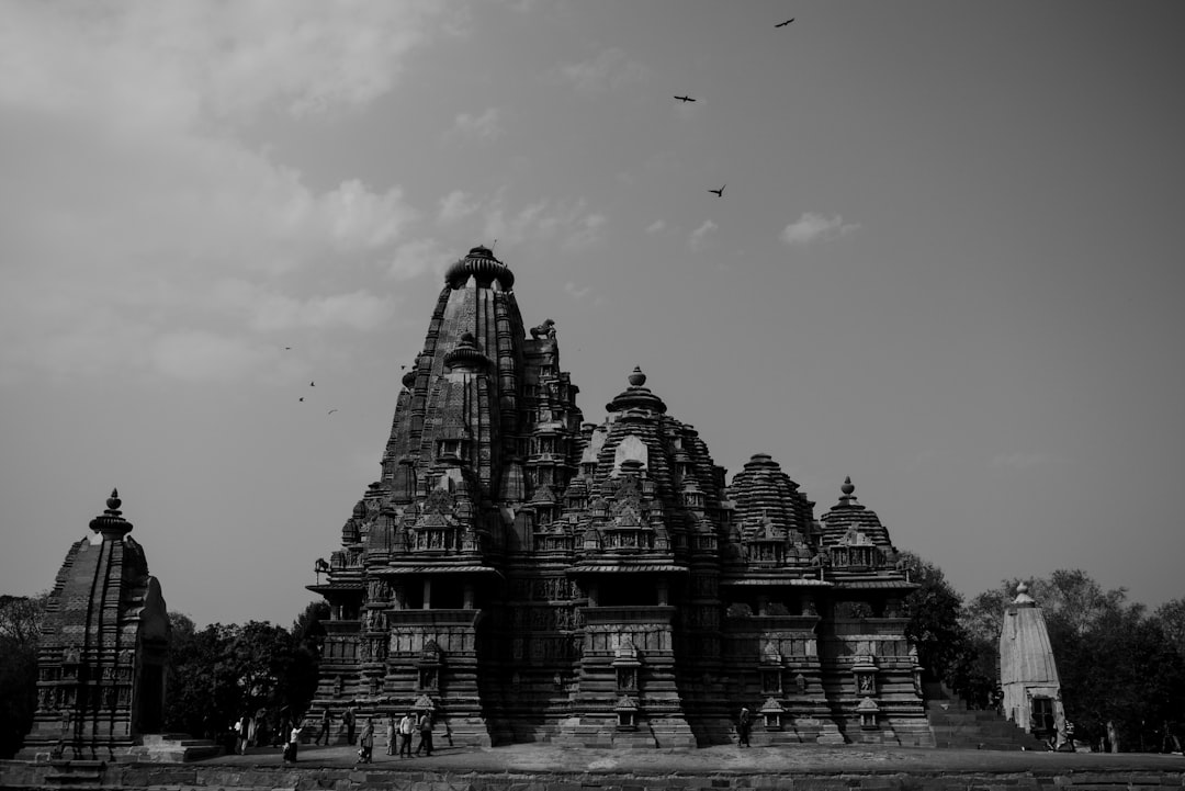 Кхаджурахо: средневековые храмы любви и духовности - Khajuraho | Secret World Trip Planner
