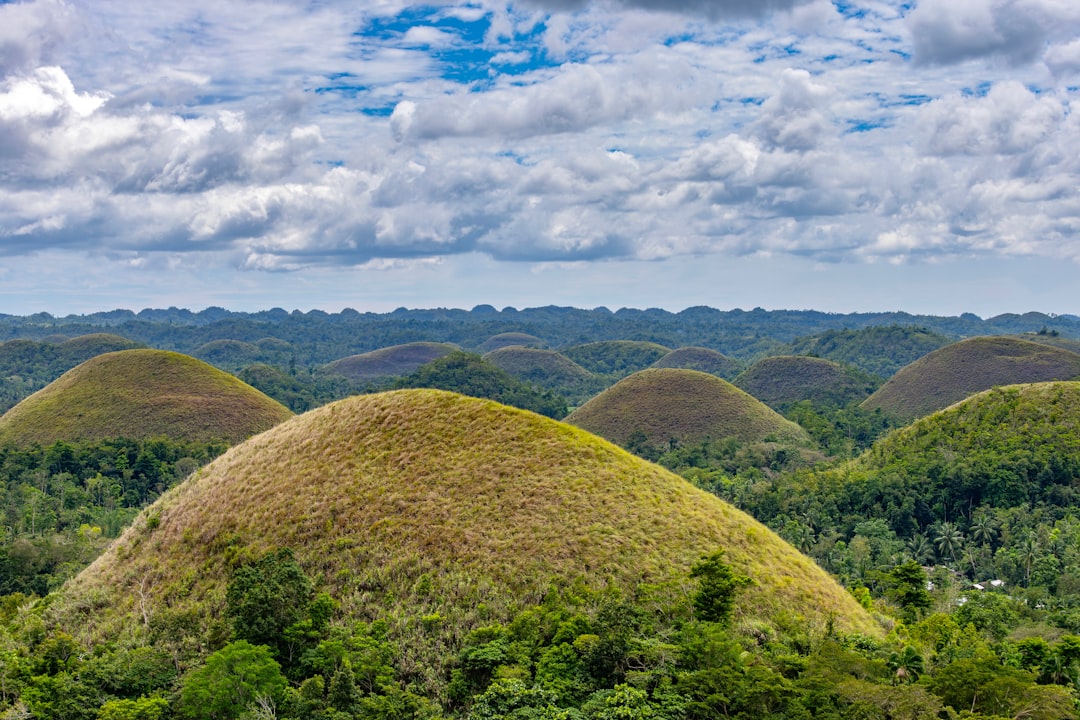 Chocolate Hills di Bohol: il panorama delle colline coniche - Carmen | Secret World Trip Planner