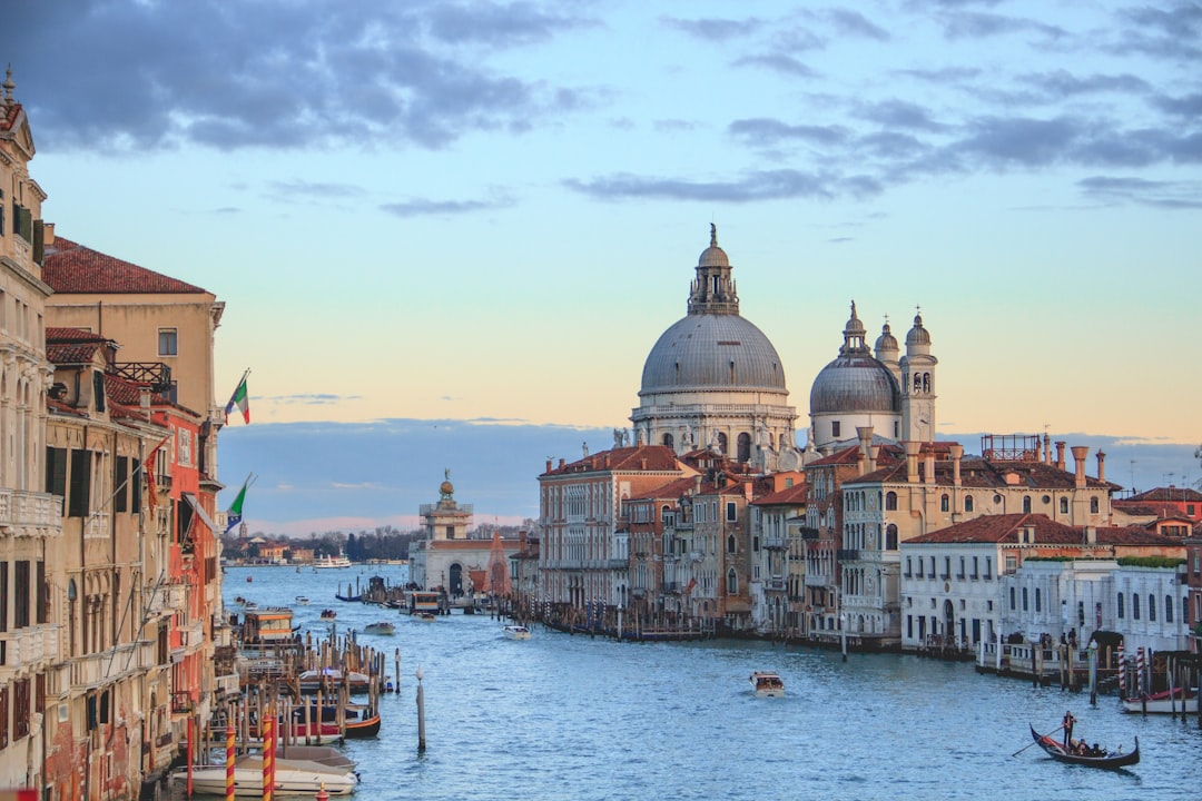 Melhores apps de viagem 2026: 5 tops em Veneza - Venezia | Secret World Trip Planner
