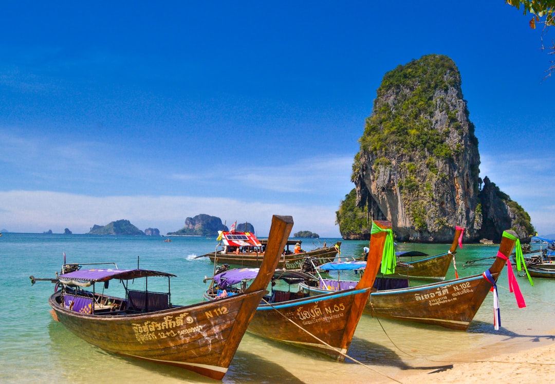 Explorando เขาตาลอ: Um tesouro natural na Tailândia - Sangkhla Buri District | Secret World Trip Planner