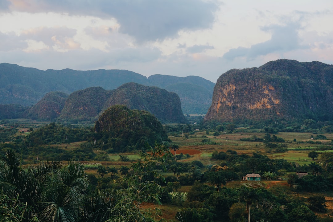 Исследуйте магию пещеры Куэва дель Индио на Кубе - Vinales | Secret World Trip Planner