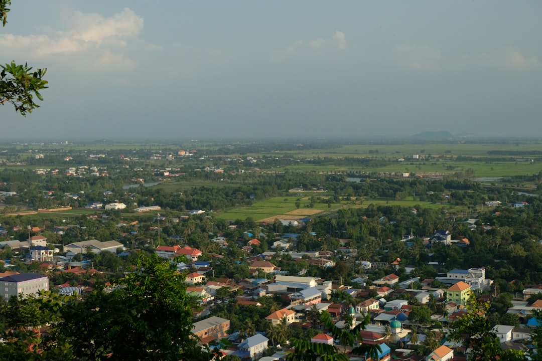 探索金边的野生动物庇护所:Phnom Tamao - Thmor Sor | Secret World Trip Planner