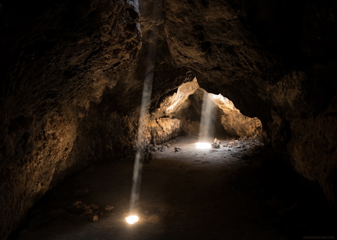 아잔타 동굴: 기원전 2세기 불교 예술의 세계 - Fardapur | Secret World Trip Planner