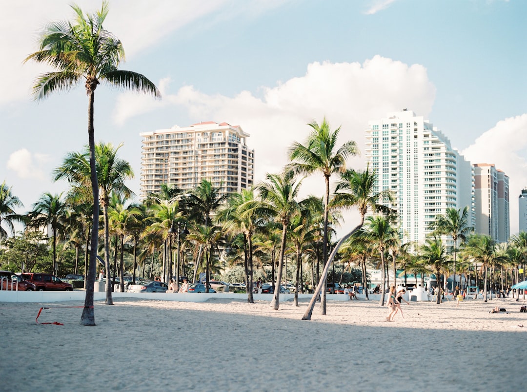 Secret World vs Wanderlog: o melhor planejador de viagens Miami 2026 — Miami