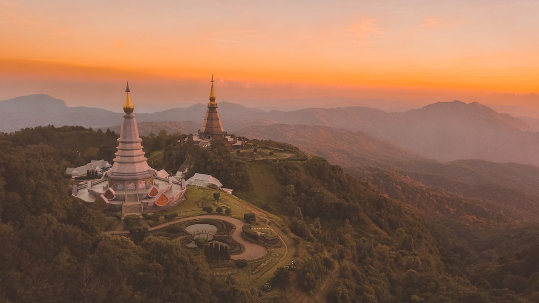 Дои Интанон: тропы среди лесов и королевских пагод - Distretto di Mae Chaem | Secret World Trip Planner