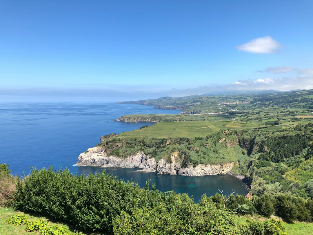 Caldeira Velha: termas volcánicas entre las helechos - Estrada Regional da Lagoa do Fogo | Secret World Trip Planner