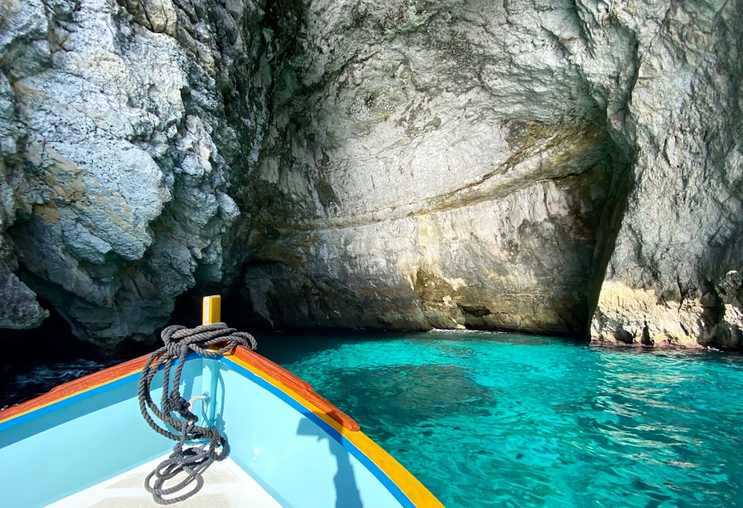 Grotte Bleue de Malte : merveilles de Wied iż-Żurrieq - Crendi | Secret World Trip Planner
