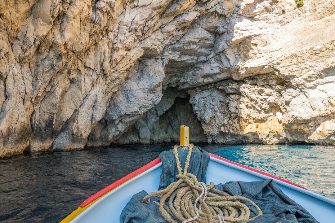 Grotte Bleue de Malte : merveilles de Wied iż-Żurrieq - Crendi | Secret World Trip Planner