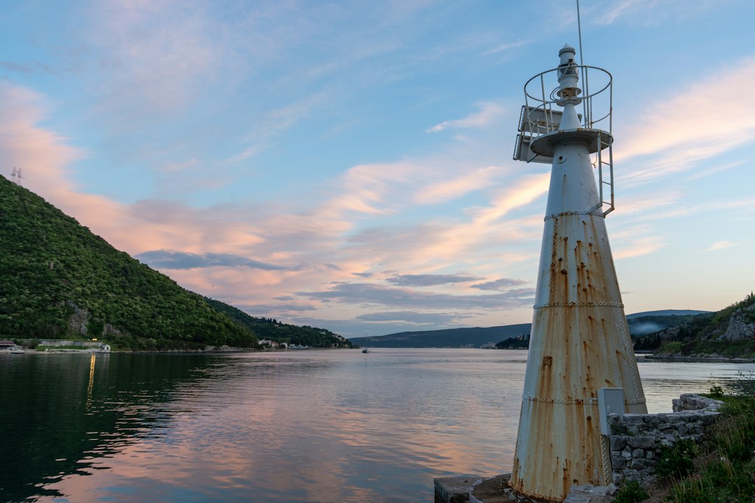 Faro Sveti Ivan: Einsame Insel in der Adria - 2JV7+6J | Secret World Trip Planner