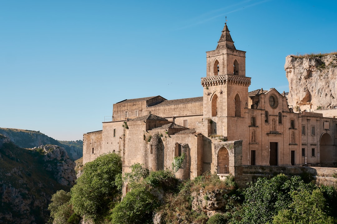 Matera: Übernachten und Wandern in den Sassi-Höhlen - 75100 Matera MT | Secret World Trip Planner