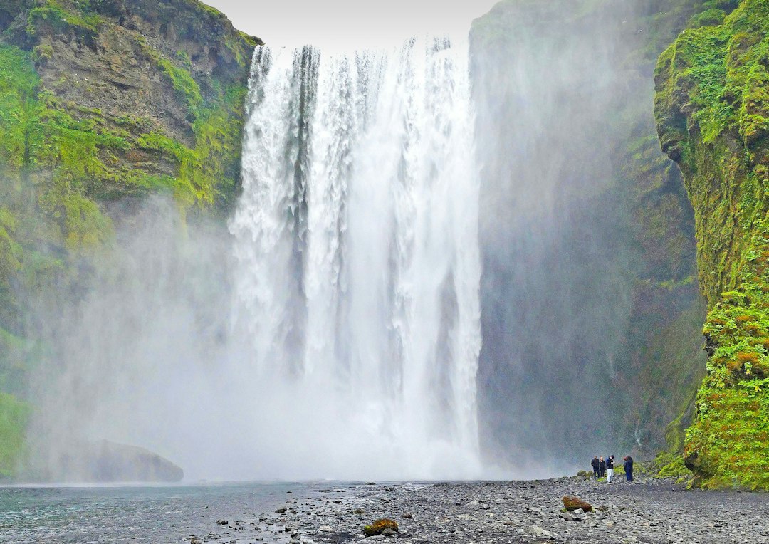 Fimmvörðuháls: camminare tra ghiacciai e lava viva - Gönguleið um Fimmvörðuháls | Secret World Trip Planner