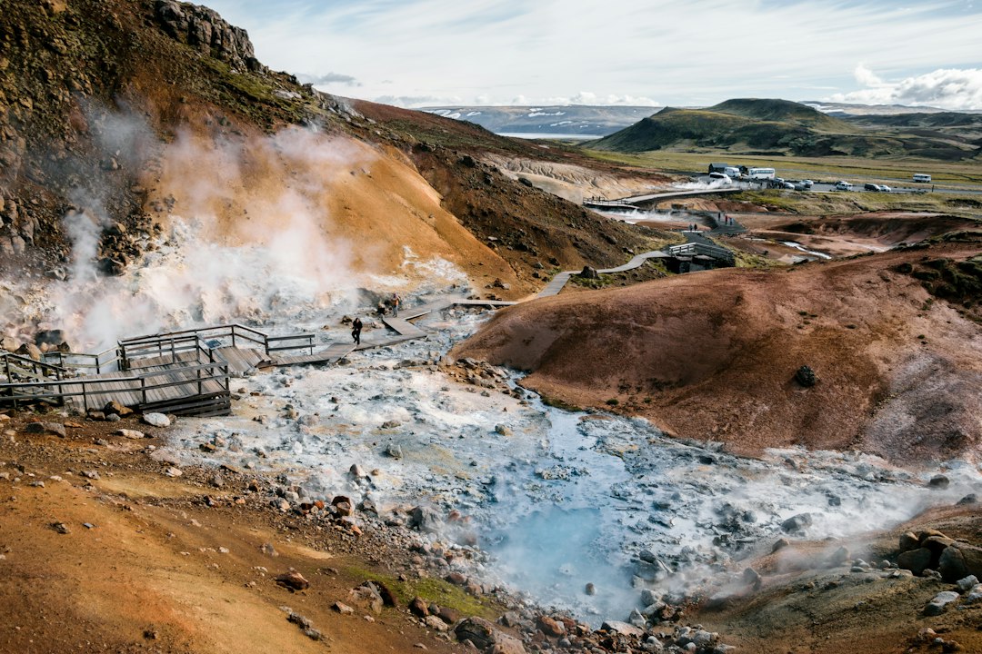 Seltún : le champ géothermique sauvage de Krýsuvík - Reykjanes peninsula | Secret World Trip Planner