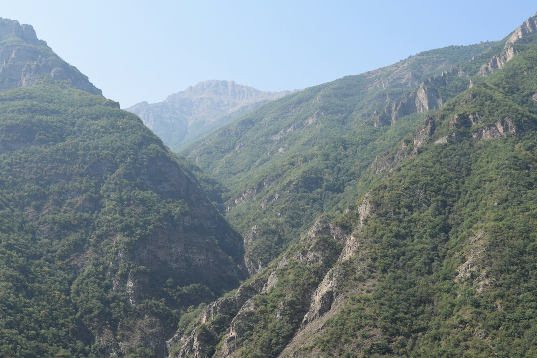 Lushan: Die Wasserfälle, die Tang-Dichter inspirierten - Jiu Jiang Shi | Secret World Trip Planner