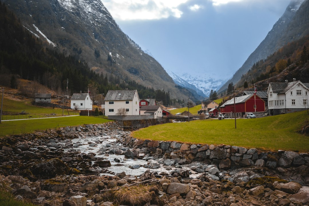 Adventdalen: veja a aurora boreal em Svalbard - Adventdalen | Secret World Trip Planner