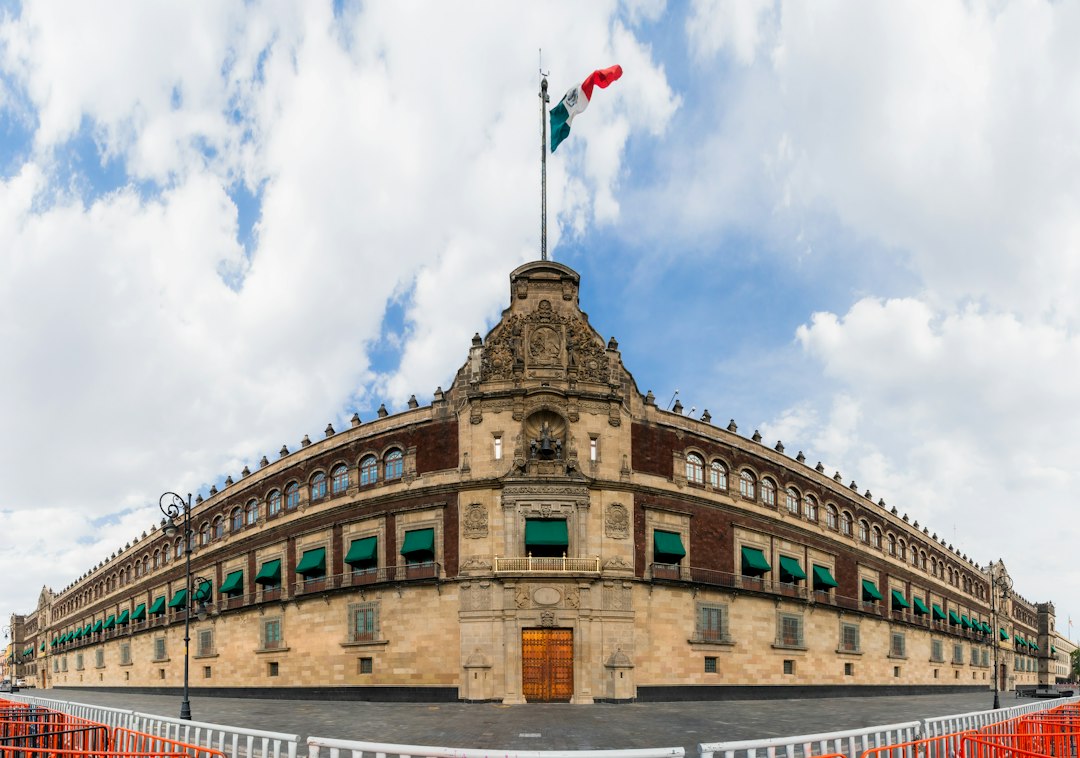 大墨西哥城的阿兹特克圣心:大庙 - 06060 Ciudad de México | Secret World Trip Planner