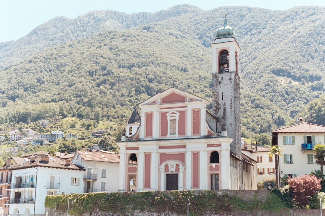 Église sur le Nerl : la pierre blanche du XIIe siècle - Vladimirskaya oblast' | Secret World Trip Planner
