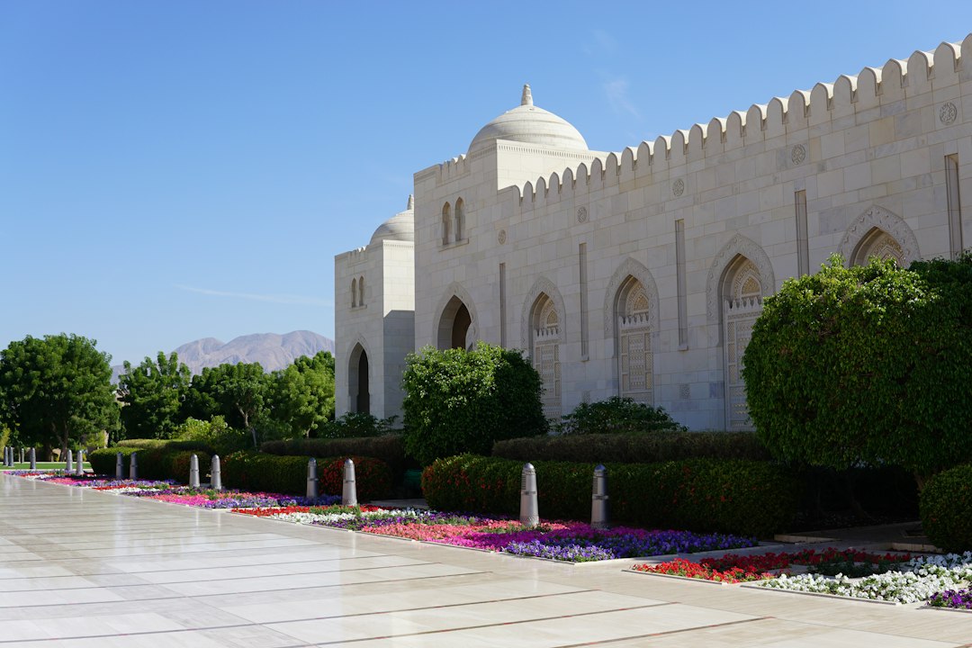 오만 국립박물관: 무스카트의 역사와 예술 - opposite Al Alam Palace، Al Saidiya St | Secret World Trip Planner