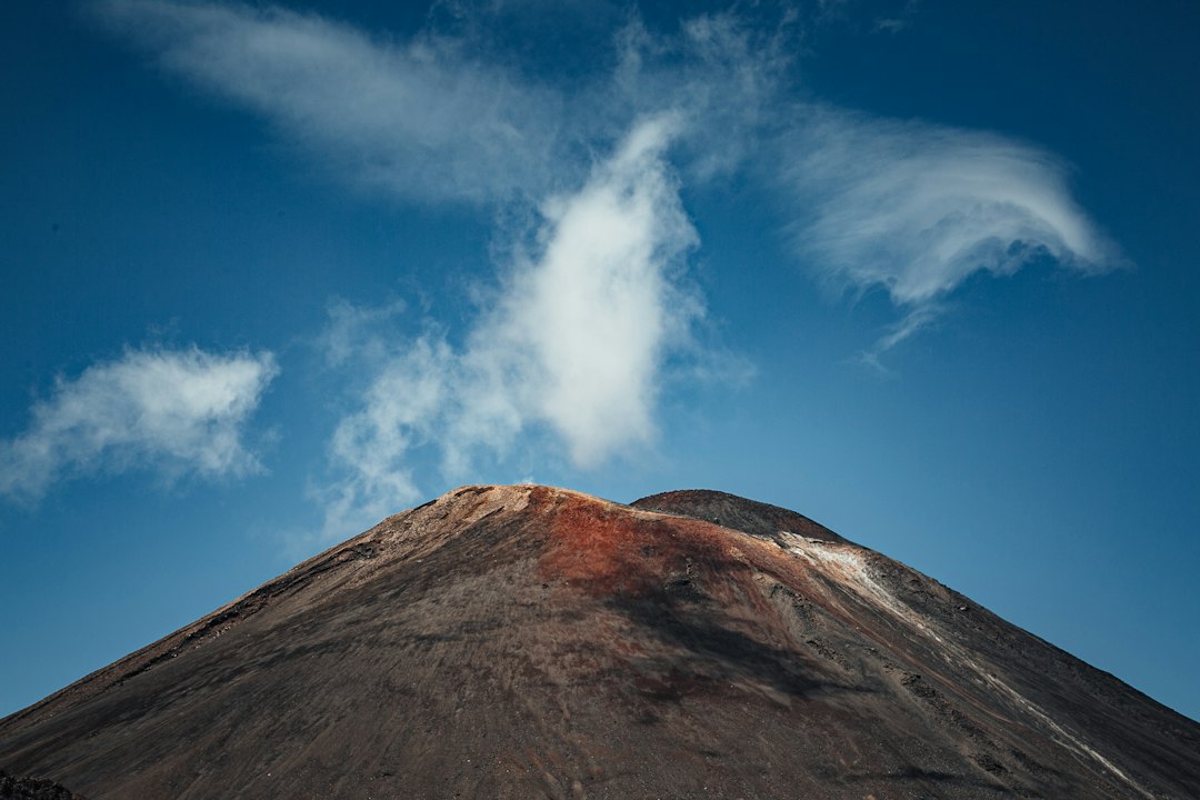 Tongariro Alpine Crossing: Neuseelands Vulkan-Trekking - Tongariro Alpine Crossing | Secret World Trip Planner
