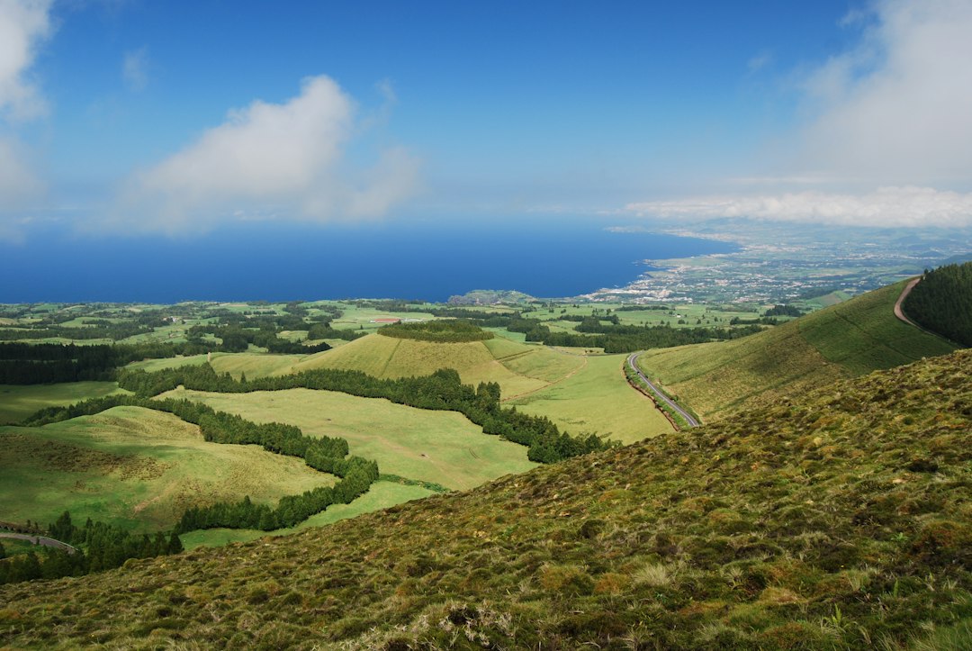 Descubre São Miguel: La Isla Verde de Portugal - Moncarapacho | Secret World Trip Planner