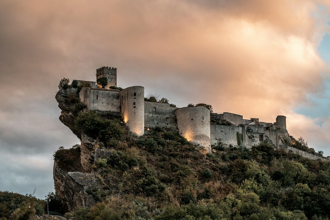 Castelo de Berat: a cidadela bizantina habitada — Sheshi Sallabanda 5001