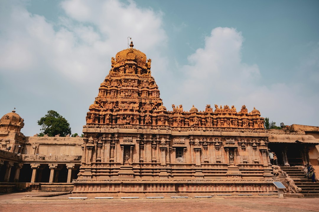 Templo de Meenakshi: esculturas divinas em Madurai - Madurai | Secret World Trip Planner