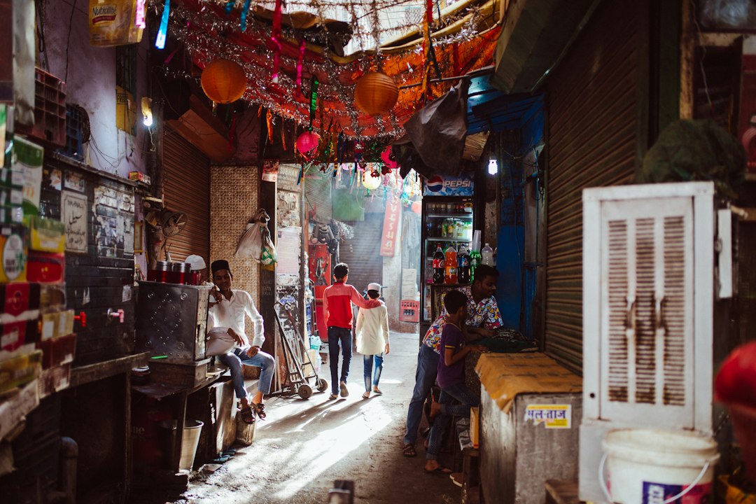 德里乔尔市场:清真寺周围的莫卧儿风味 - Delhi | Secret World Trip Planner