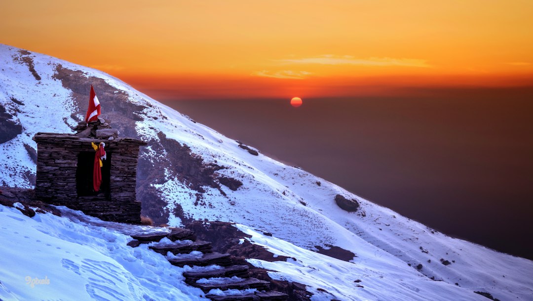 Tungnath: Der Weg zum höchsten Shiva-Tempel der Welt - Chopta | Secret World Trip Planner