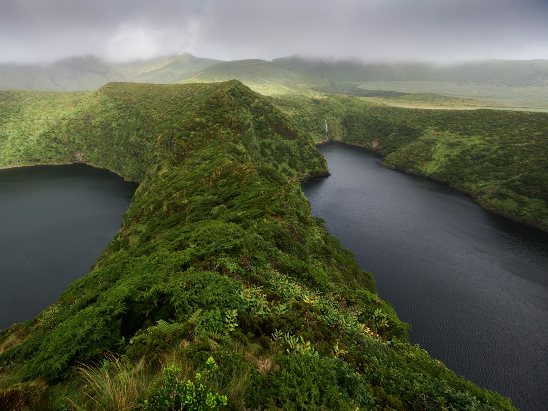 Lac Eacham : le lac volcanique circulaire du Queensland - Lake Eacham Queensland 4884 | Secret World Trip Planner