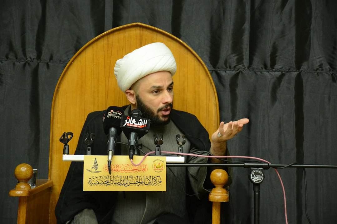 Dziani Dzaha:马约特的翡翠火山湖 - Dziani Dzaha | Secret World Trip Planner