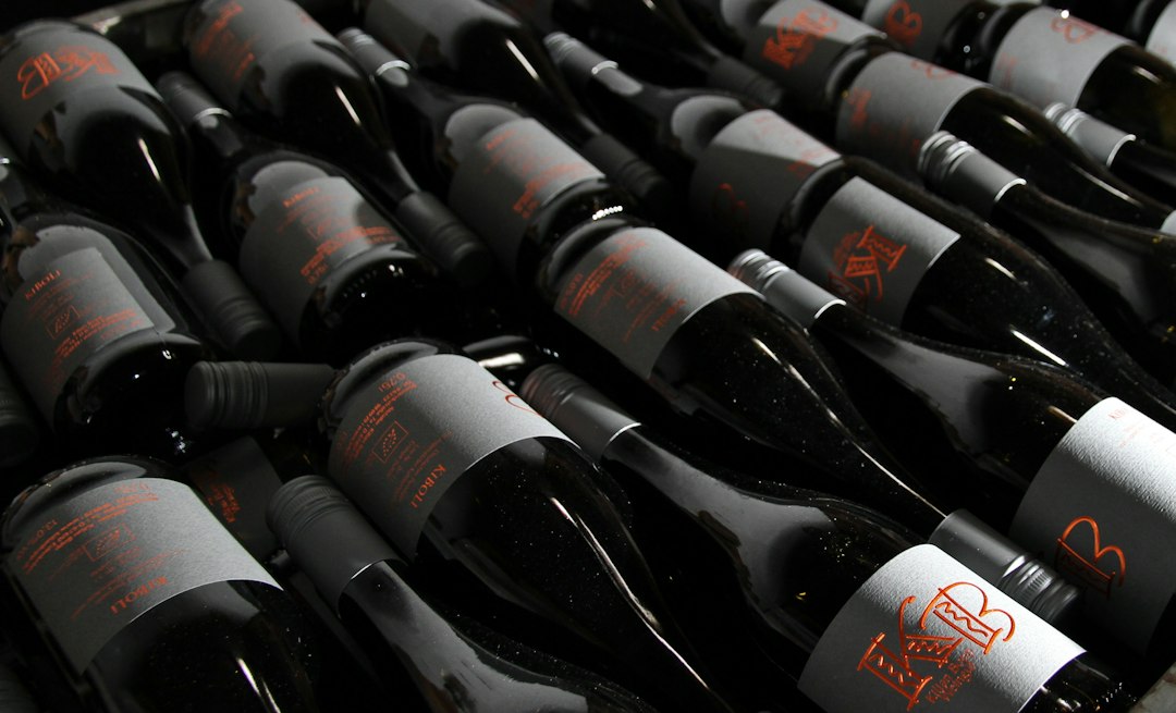 Clos Cabrière: вино и погреб в скале Франшхука - Franschhoek | Secret World Trip Planner