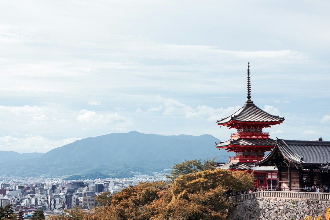 Secret World vs TripIt : quelle app l'emporte à Kyoto en 2026 - Kyoto | Secret World Trip Planner