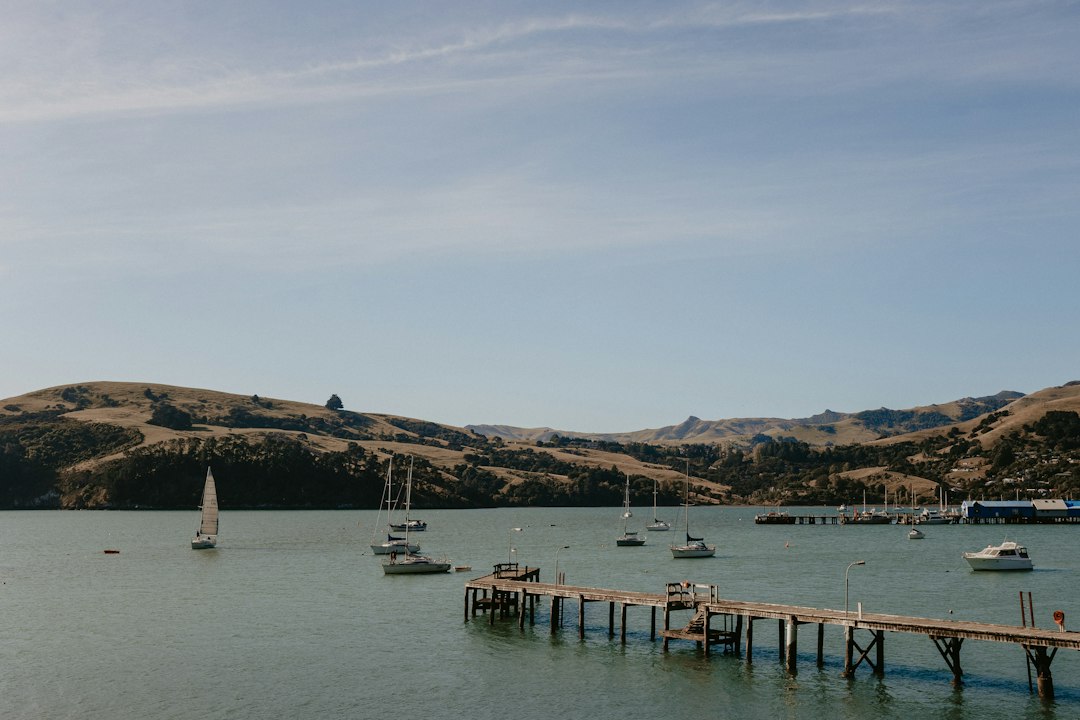 Französischer Friedhof in Akaroa: Wege zwischen Geschichte und Vulkanen - Akaroa 7520 | Secret World Trip Planner