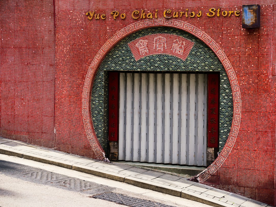 Scopri il Man Mo Temple di Hong Kong - Sheung Wan | Secret World Trip Planner
