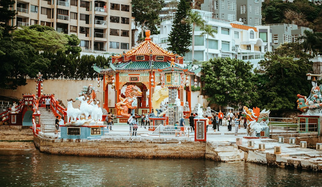 Descubra o Templo Man Mo em Hong Kong - Sheung Wan | Secret World Trip Planner