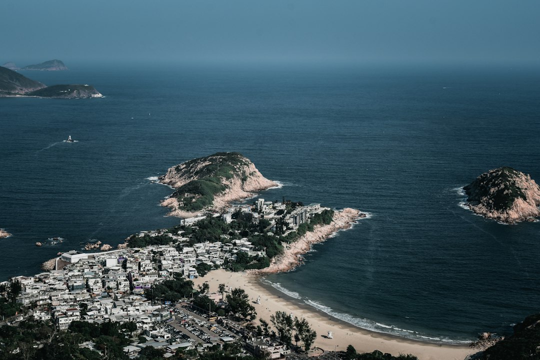 Sentieri Sospesi: Alla Scoperta del Dragon's Back - Shek O | Secret World Trip Planner