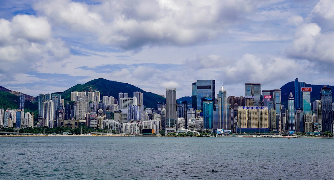 Découvrez le charme de la promenade Tai O à Hong Kong - Tai O | Secret World Trip Planner