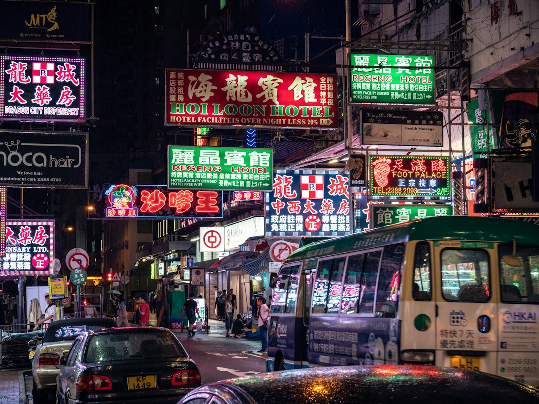 Exploring Temple Street Night Market in Hong Kong - Jordan | Secret World Trip Planner