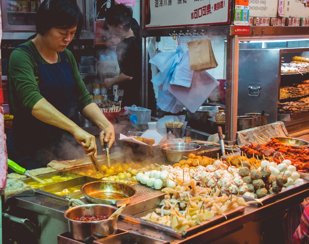 Esplora il Ladies' Market di Hong Kong - Mong Kok | Secret World Trip Planner
