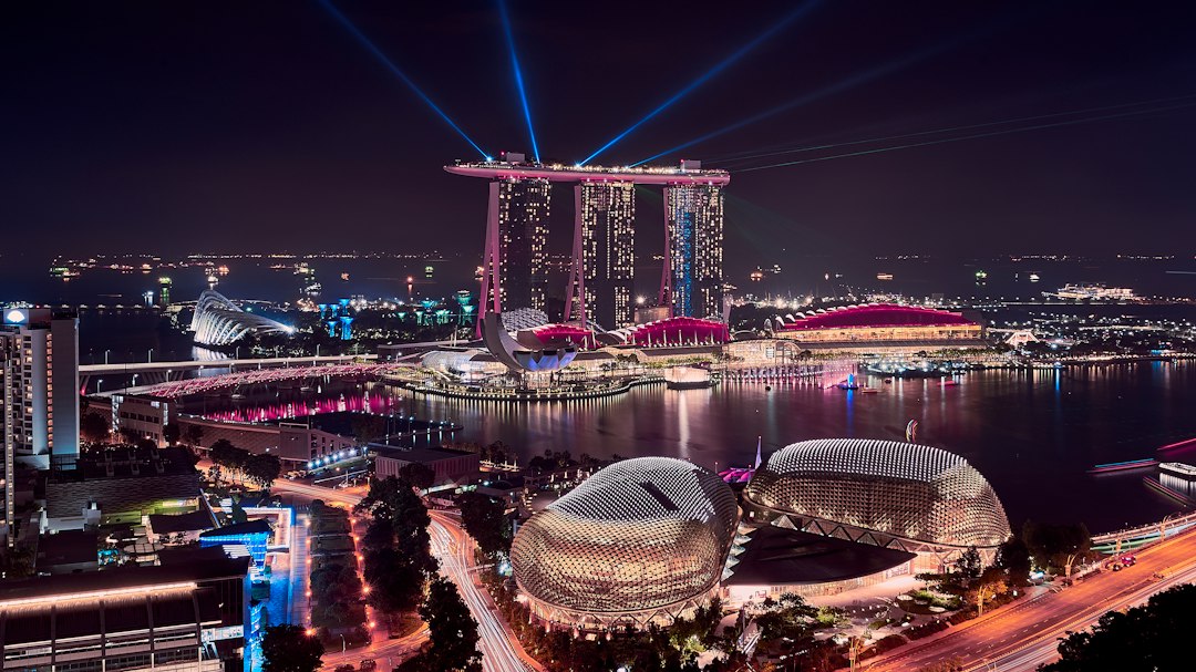 Lau Pa Sat: Un Viaggio nei Sapori di Singapore - 18 Raffles Quay | Secret World Trip Planner