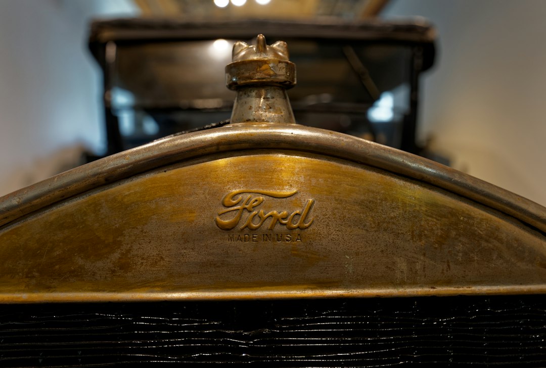 Explorando a História na Antiga Fábrica Ford de Cingapura - 351 Upper Bukit Timah Rd | Secret World Trip Planner