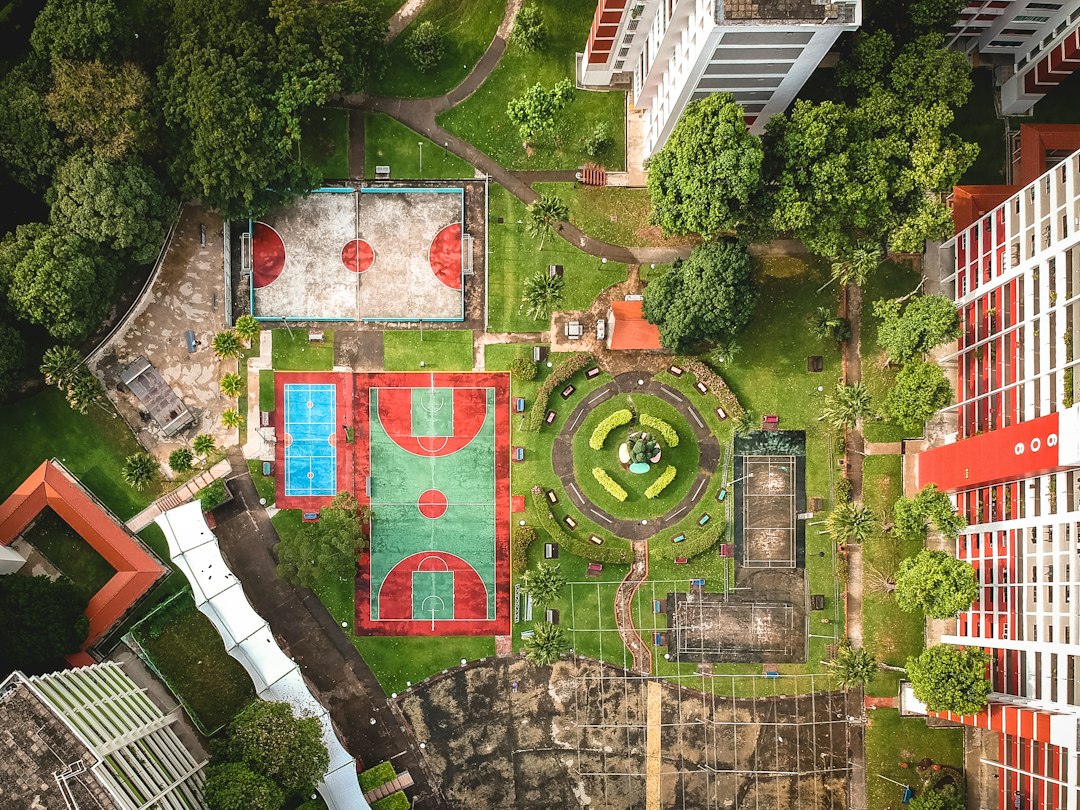Scopri il Fascino di Fort Canning Park a Singapore: the hill that watched the city grow