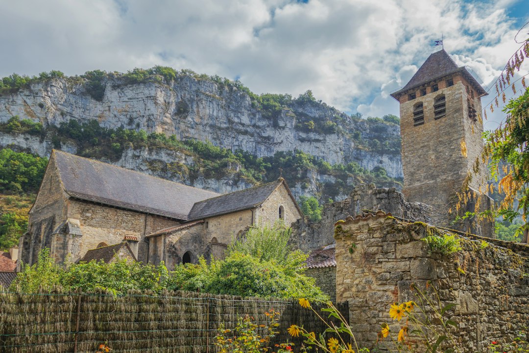 Mont-Saint-Michel: a abadia que desafia as marés - L'Abbaye | Secret World Trip Planner