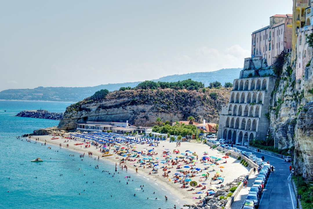 Bologne, Espagne : la plage sauvage et sa dune géante - 11391 Bolonia | Secret World Trip Planner